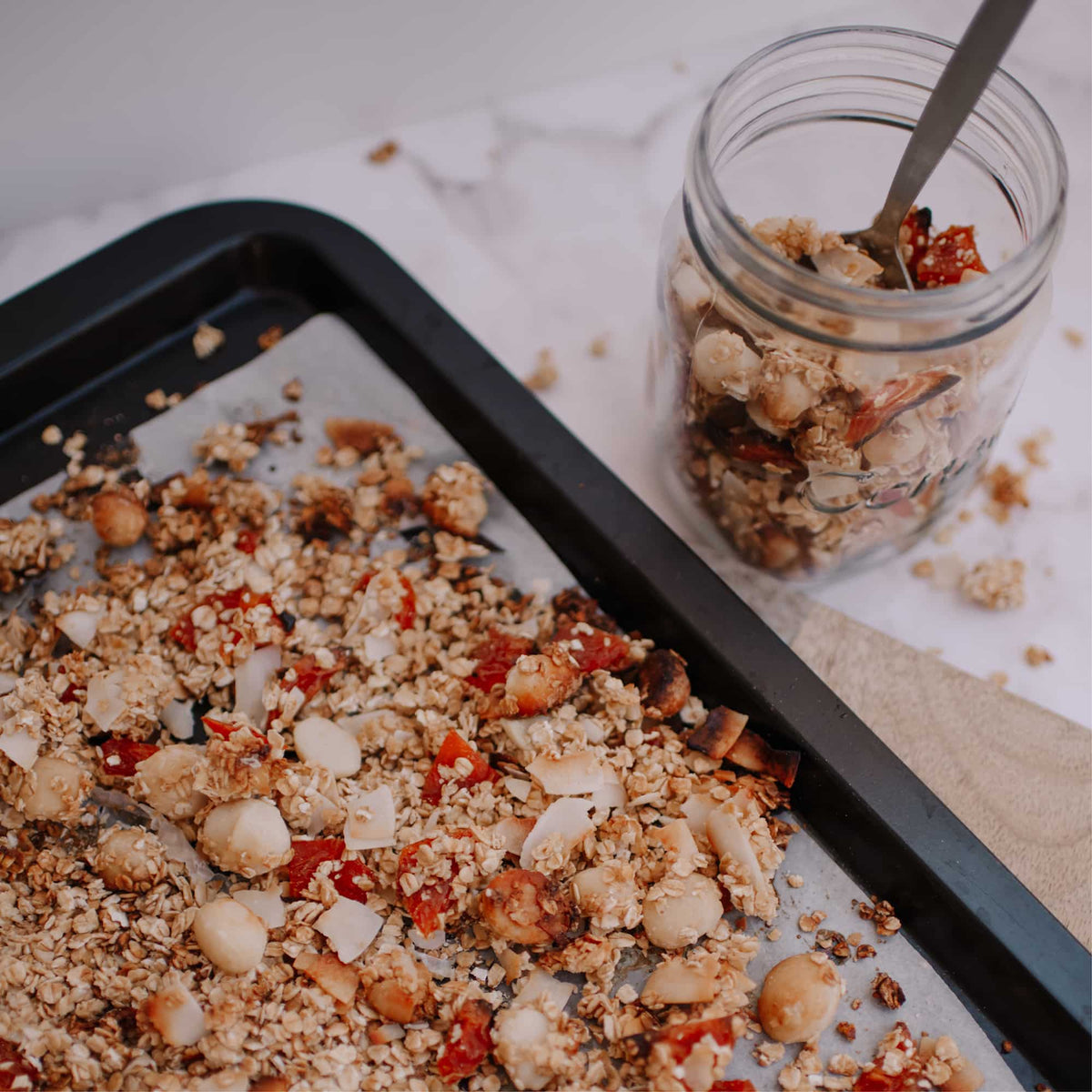 Raw Macadamia Nuts (2 lbs) — product photo 7