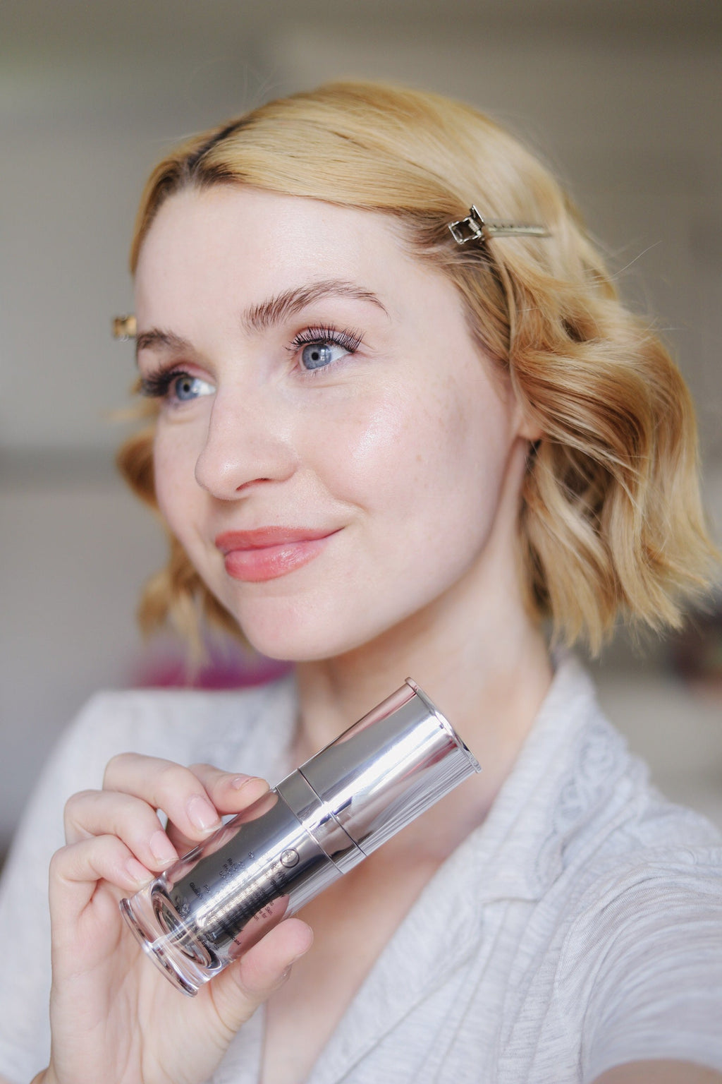 EpiLynx Brightening & Lifting Face Serum — product photo 11